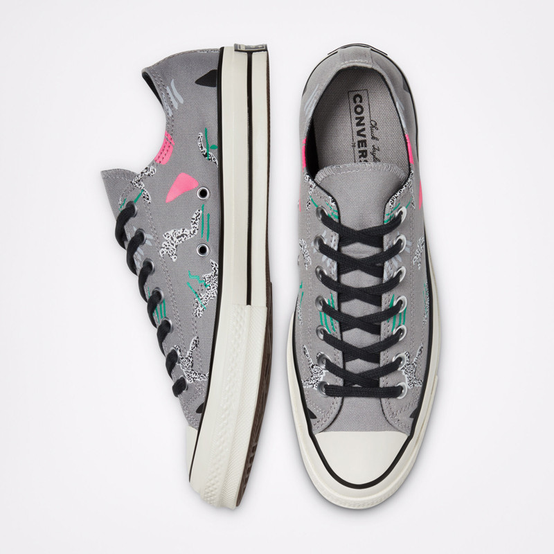 SEPATU SNEAKERS CONVERSE Archive Skate Print Chuck 70