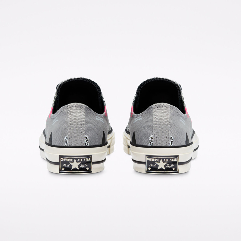 SEPATU SNEAKERS CONVERSE Archive Skate Print Chuck 70