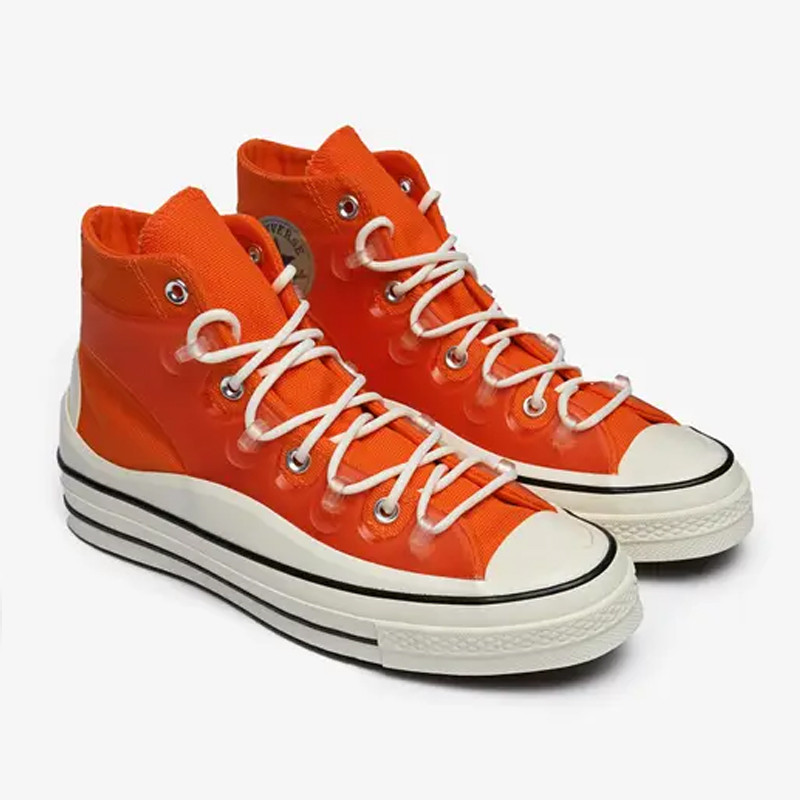 SEPATU SNEAKERS CONVERSE Chuck 70 Utility High