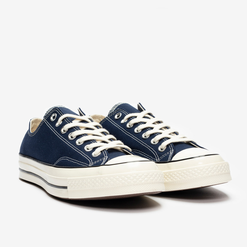 SEPATU SNEAKERS CONVERSE Chuck 70 Seasonal Colour Low Top