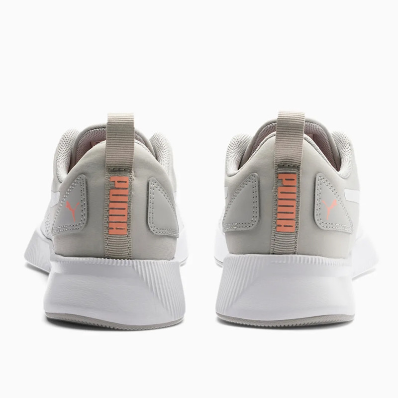 SEPATU LARI PUMA Flyer Runner