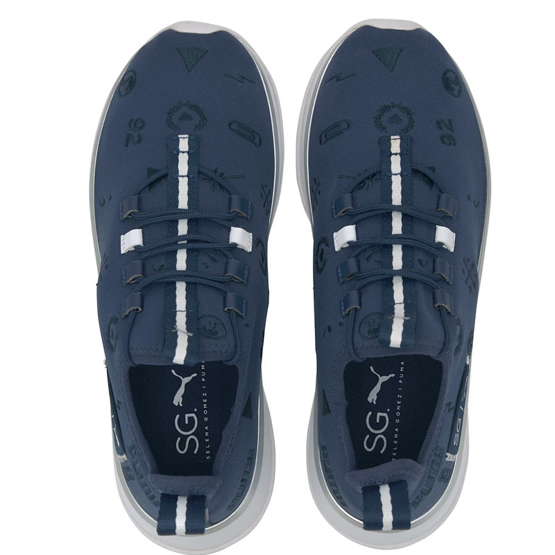 SEPATU LARI PUMA Wmns X Selena Gomez Embroidery