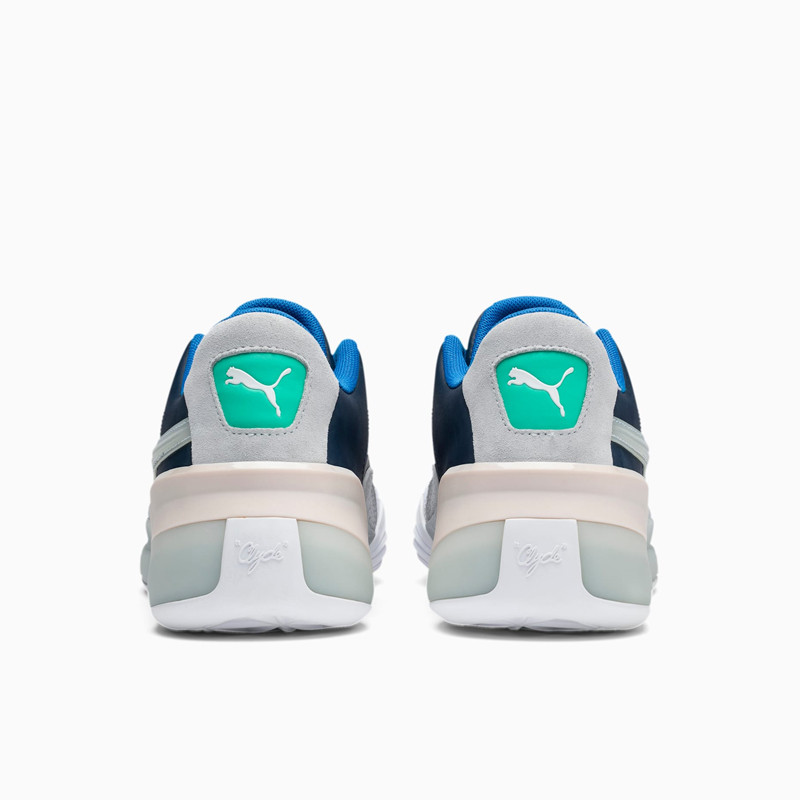 SEPATU BASKET PUMA Clyde Hardwood