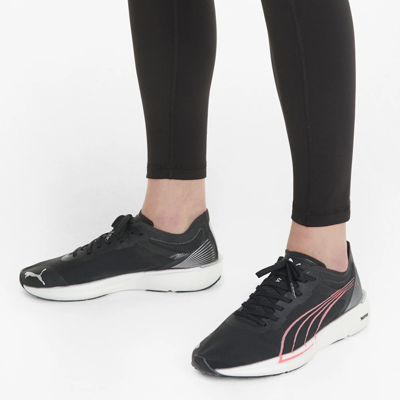 Wmns Liberate NITRO foto 2