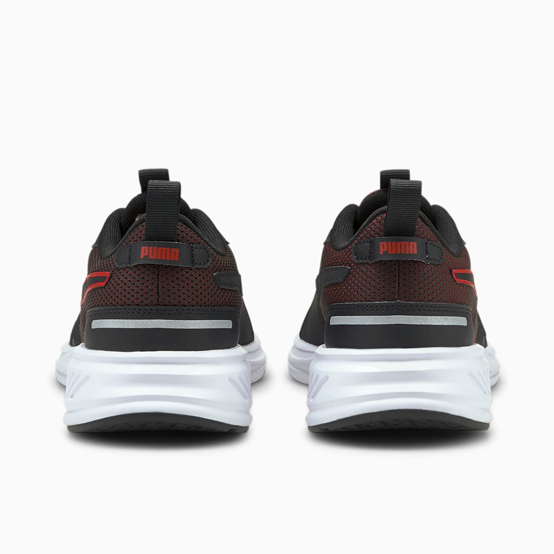 SEPATU LARI PUMA Scorch Runner
