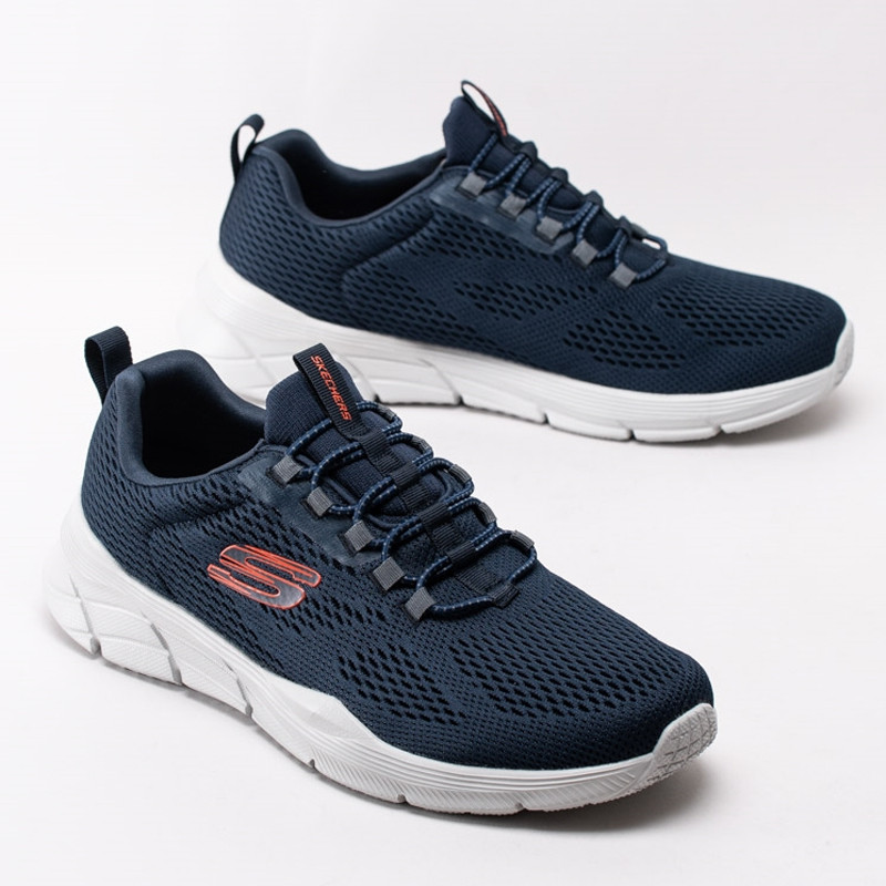 SEPATU TRAINING SKECHERS Equalizer 4.0
