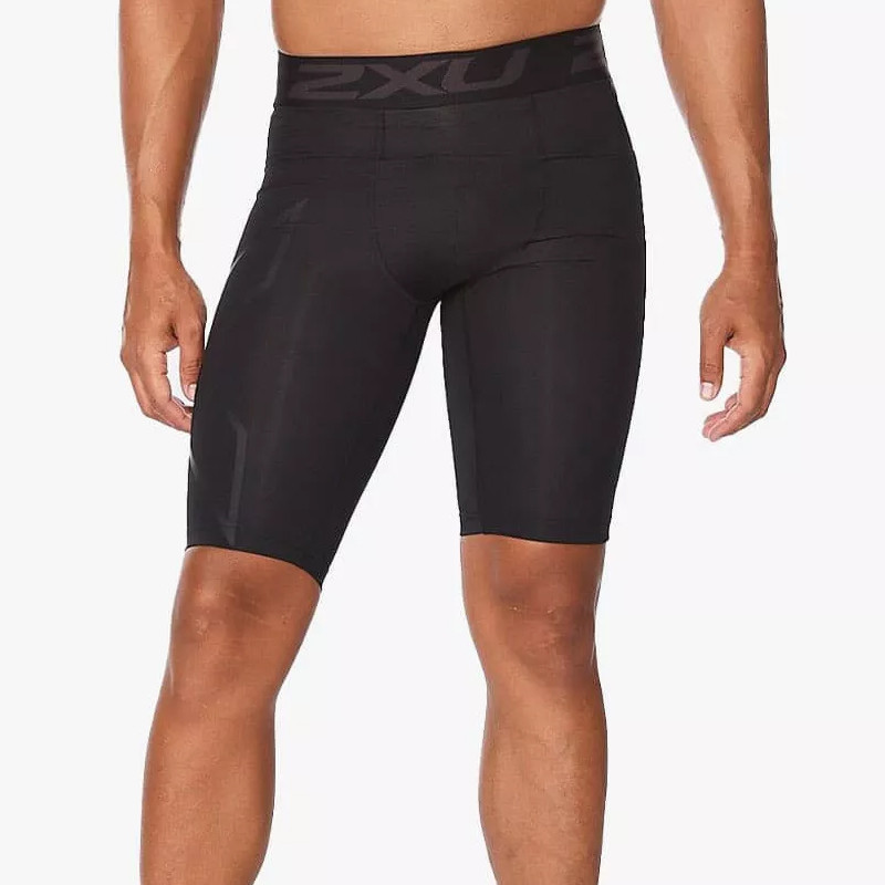 CELANA TRAINING 2XU MOTION COMPRESSION SHORT