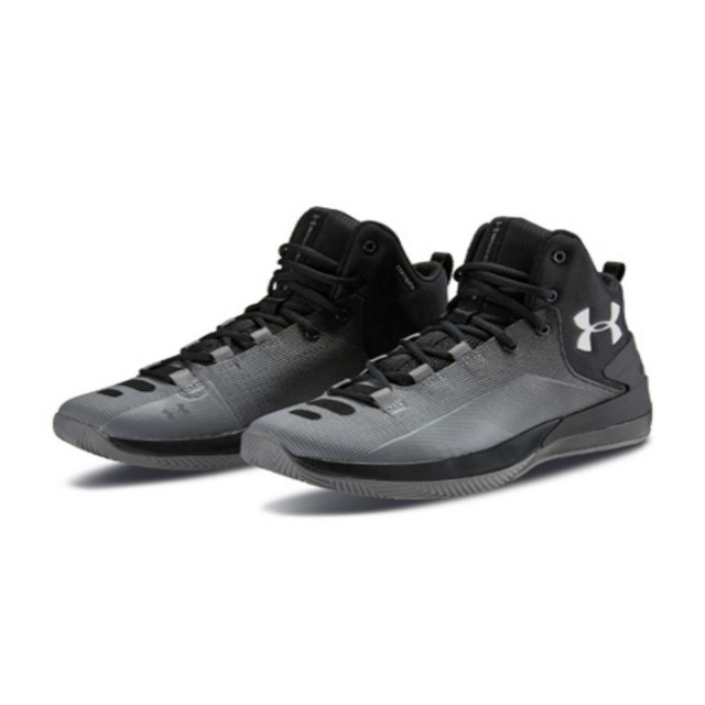 SEPATU BASKET UNDER ARMOUR Rocket 3 