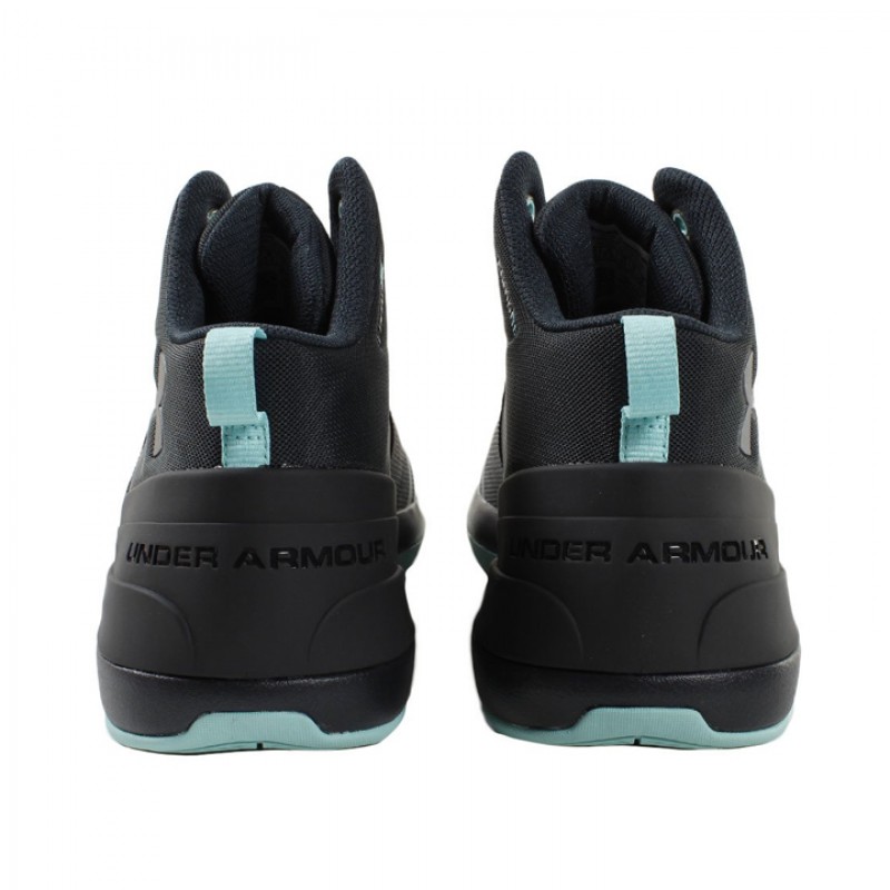 SEPATU BASKET UNDER ARMOUR Rocket 3