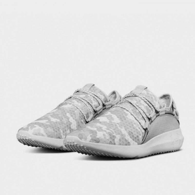 SEPATU SNEAKERS UNDER ARMOUR Rail Fit