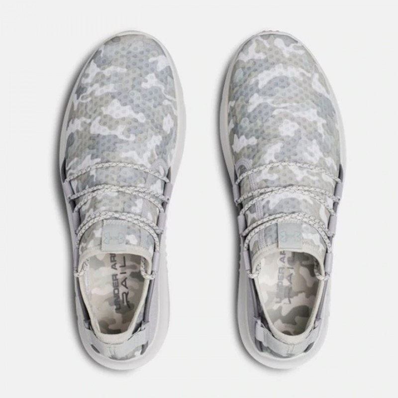 SEPATU SNEAKERS UNDER ARMOUR Rail Fit