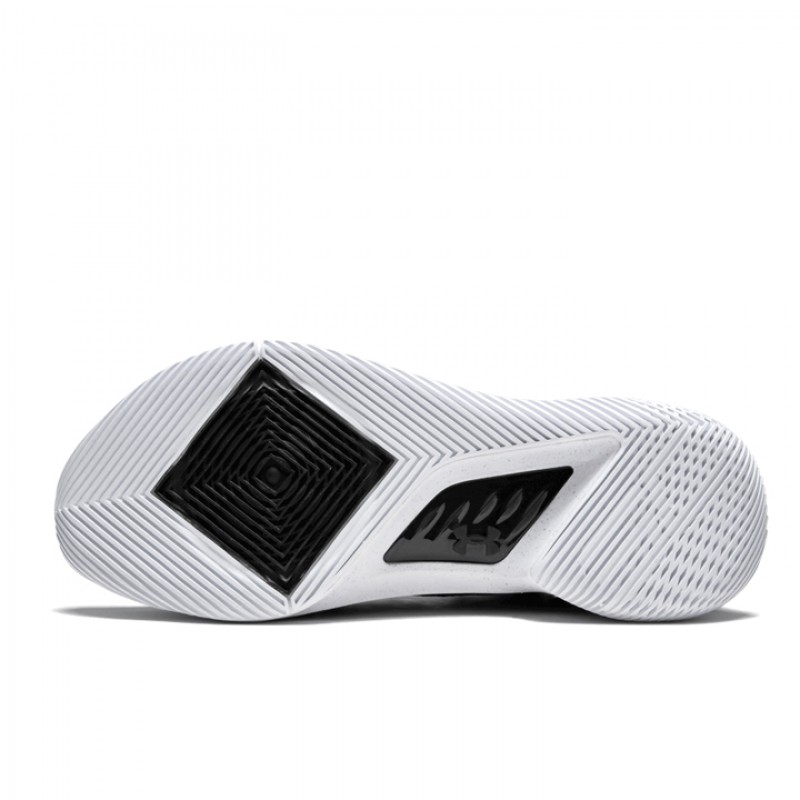 SEPATU BASKET UNDER ARMOUR Curry 5