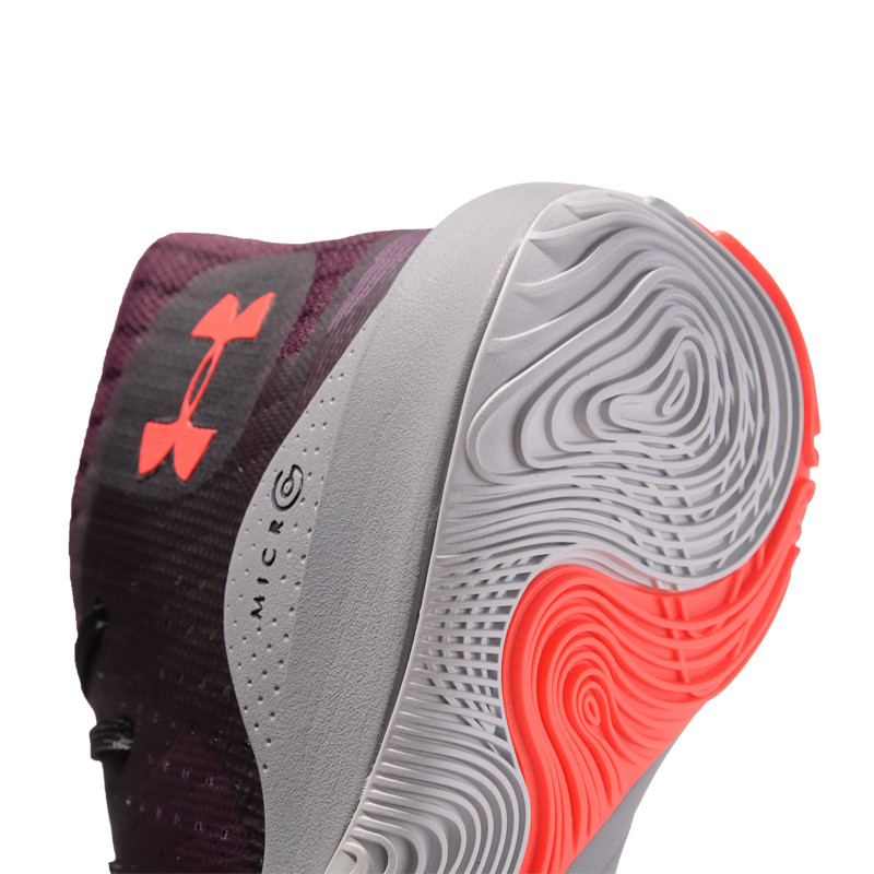 SEPATU BASKET UNDER ARMOUR Spawn Mid