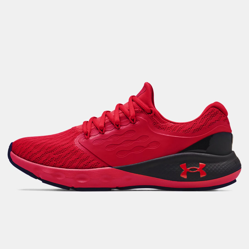 SEPATU LARI UNDER ARMOUR Charged Vantage 