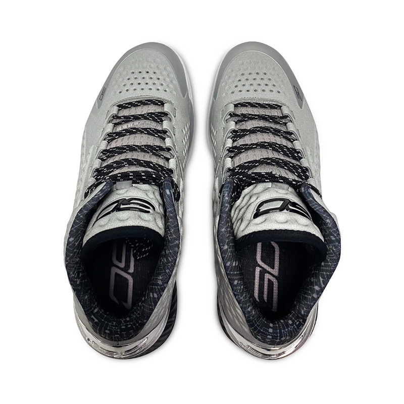 SEPATU BASKET UNDER ARMOUR Curry 1 RFLCT