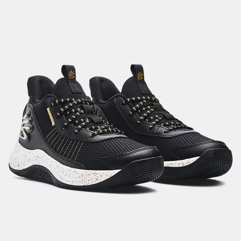 SEPATU BASKET UNDER ARMOUR Curry 3Z7