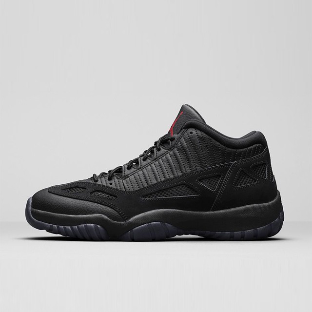 SEPATU BASKET AIR JORDAN AJ 11 Retro Low
