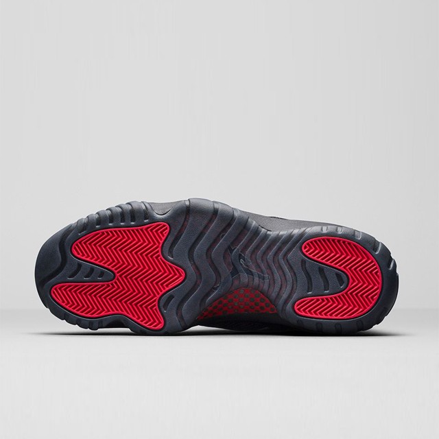 SEPATU BASKET AIR JORDAN AJ 11 Retro Low