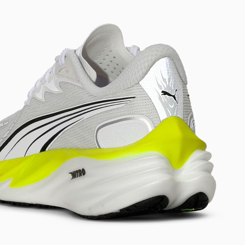 SEPATU LARI PUMA  Velocity NITRO&trade; 4