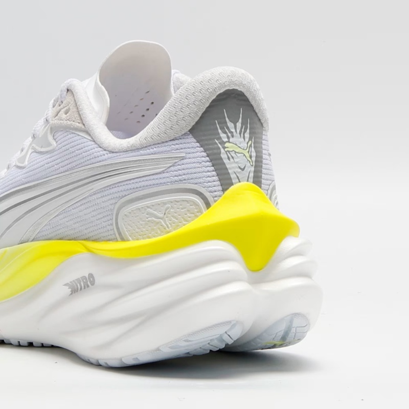 SEPATU LARI PUMA WMNS Velocity NITRO&trade; 4