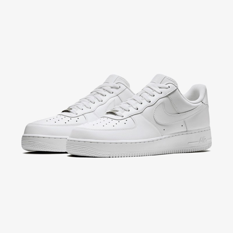 SEPATU SNEAKERS NIKE Air Force 1 '07
