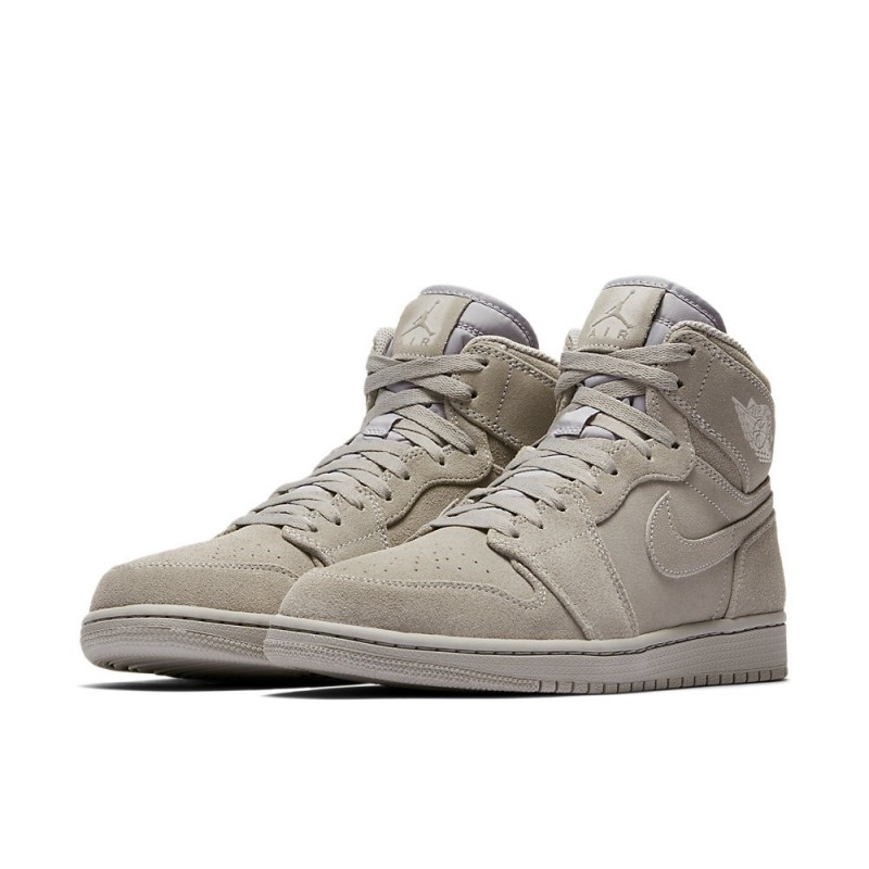 SEPATU BASKET AIR JORDAN AJ 1 Retro High