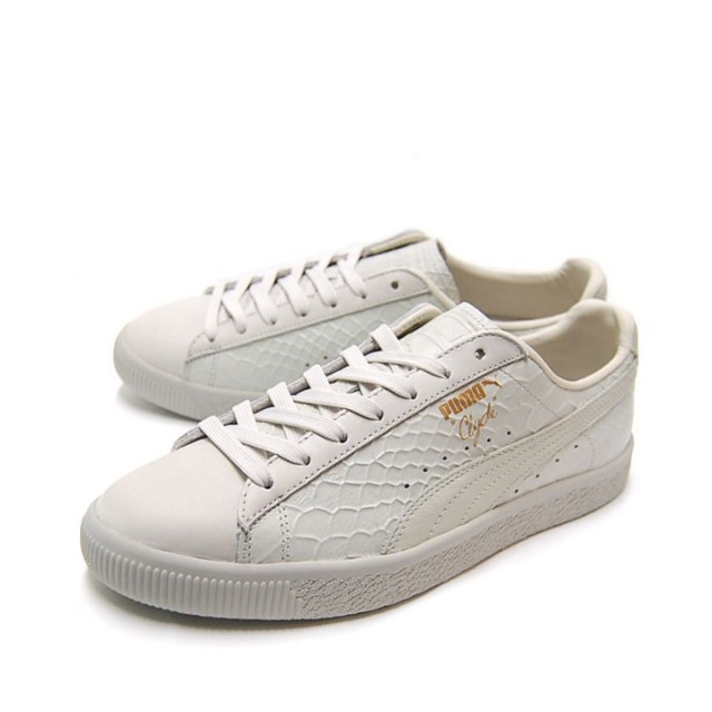 SEPATU SNEAKERS PUMA Clyde Dressed