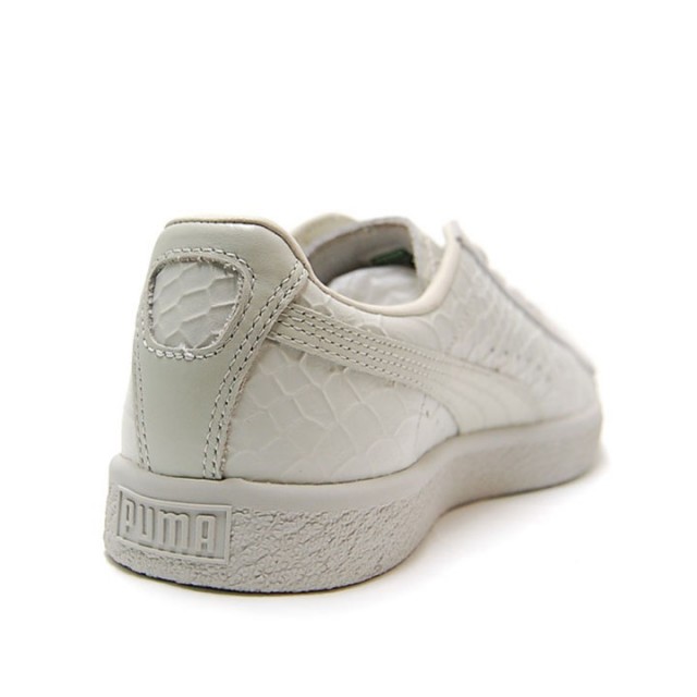 SEPATU SNEAKERS PUMA Clyde Dressed