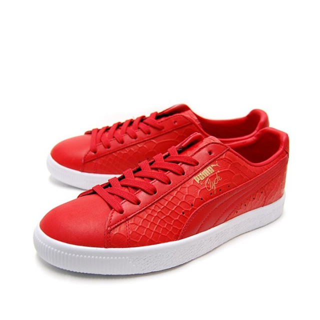SEPATU SNEAKERS PUMA Clyde Dressed
