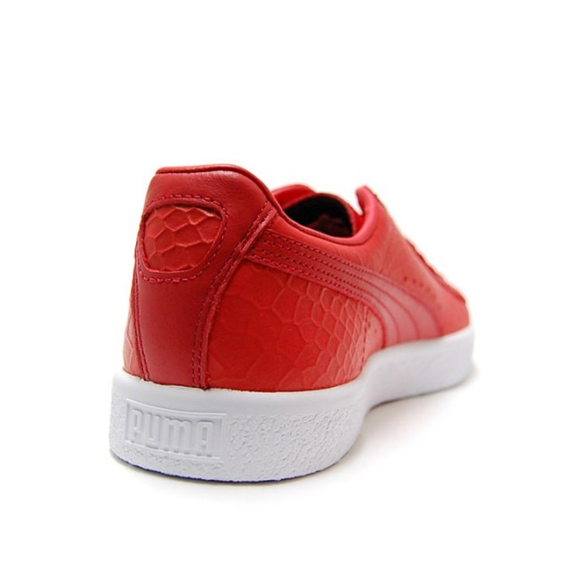 SEPATU SNEAKERS PUMA Clyde Dressed