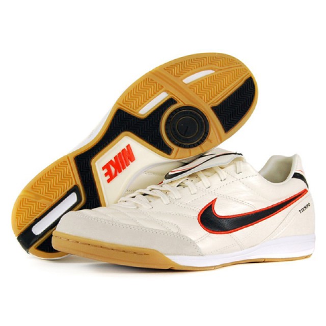 SEPATU FOOTBALL NIKE Tiempo Mystic III IC