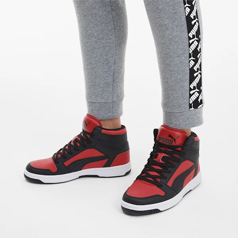 SEPATU SNEAKERS PUMA Rebound Lay Up