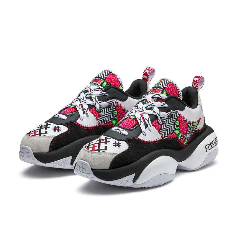 SEPATU TRAINING PUMA Wmns x JAHNKOY Alteration