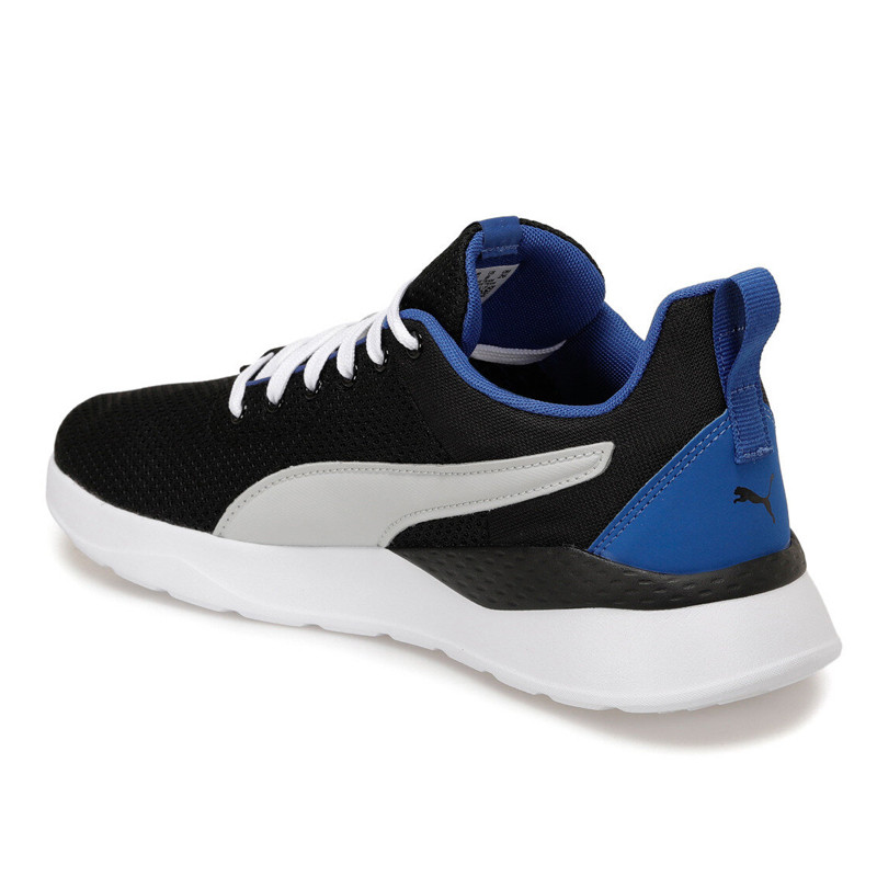 SEPATU TRAINING PUMA Anzarun Lite Trainers