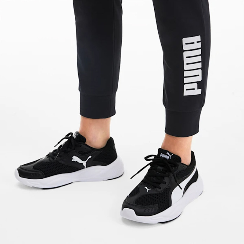 SEPATU SNEAKERS PUMA 90S Runner