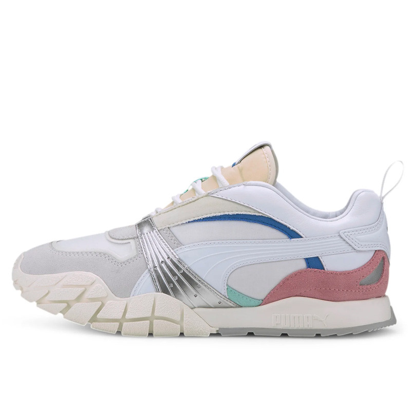 SEPATU TRAINING PUMA Wmns Kyron Awakening