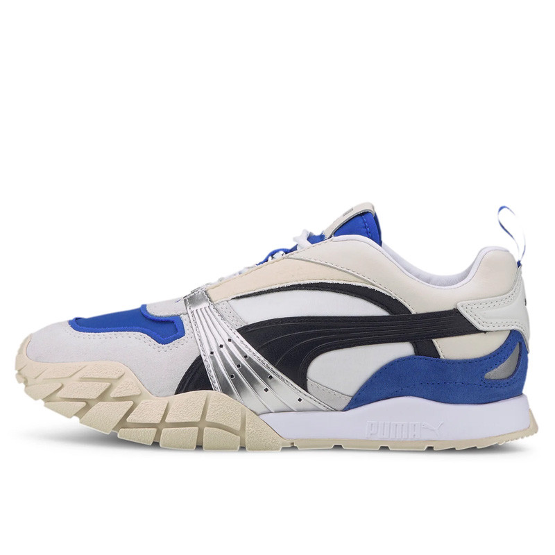 SEPATU TRAINING PUMA Wmns Kyron Awakening