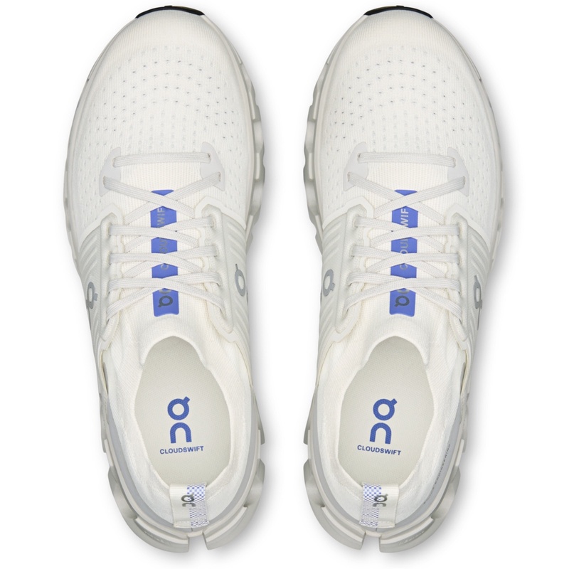 SEPATU LARI ON Cloudswift 4