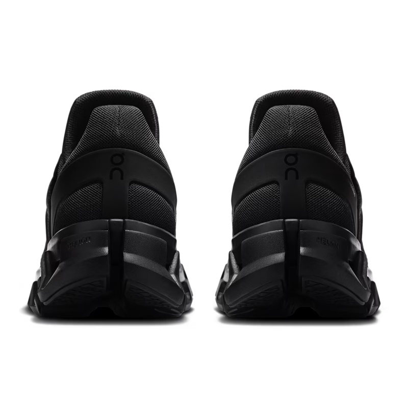 SEPATU LARI ON Cloudswift 4 AD