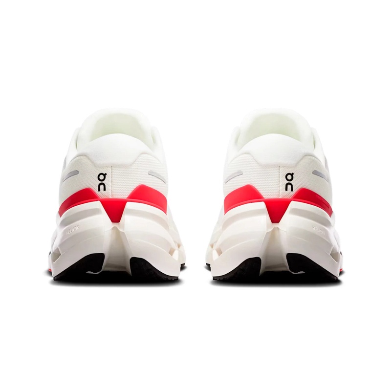 SEPATU LARI ON Cloudrunner 3