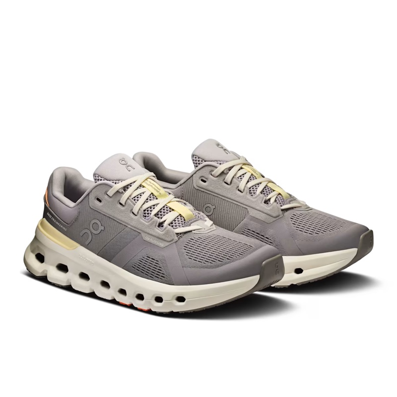 SEPATU LARI ON Wmns Cloudrunner 2