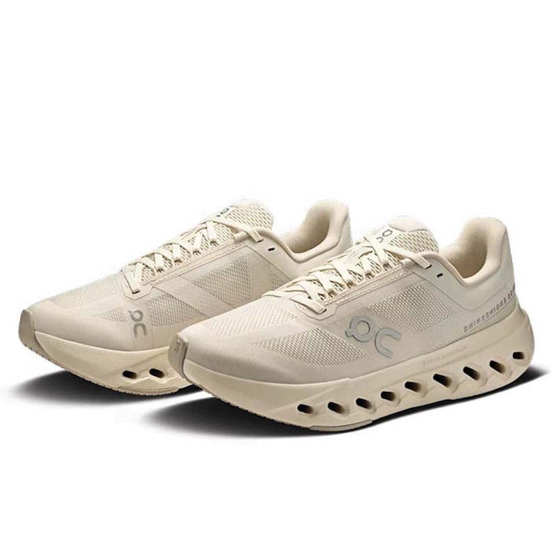SEPATU LARI ON Cloudsurfer Next