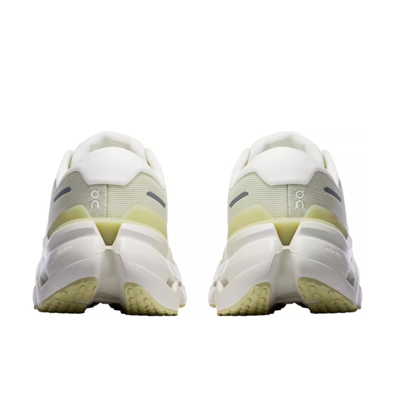 SEPATU LARI ON Wmns Cloudrunner 3