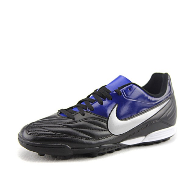 SEPATU FOOTBALL NIKE Medio TF