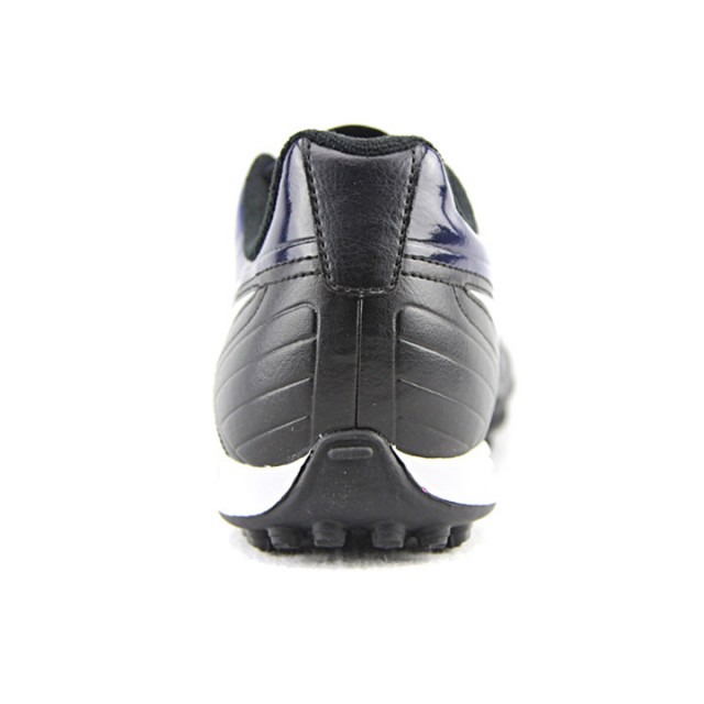 SEPATU FOOTBALL NIKE Medio TF