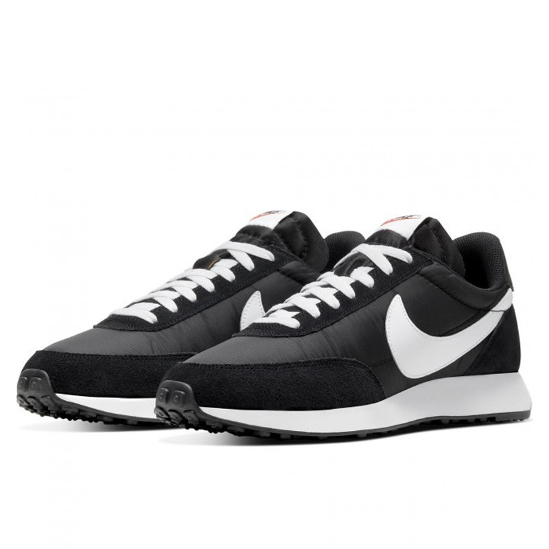 SEPATU SNEAKERS NIKE Air Tailwind 79