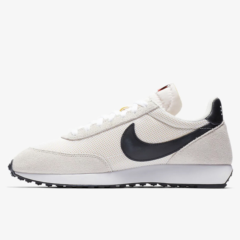 SEPATU SNEAKERS NIKE Air Tailwind 79