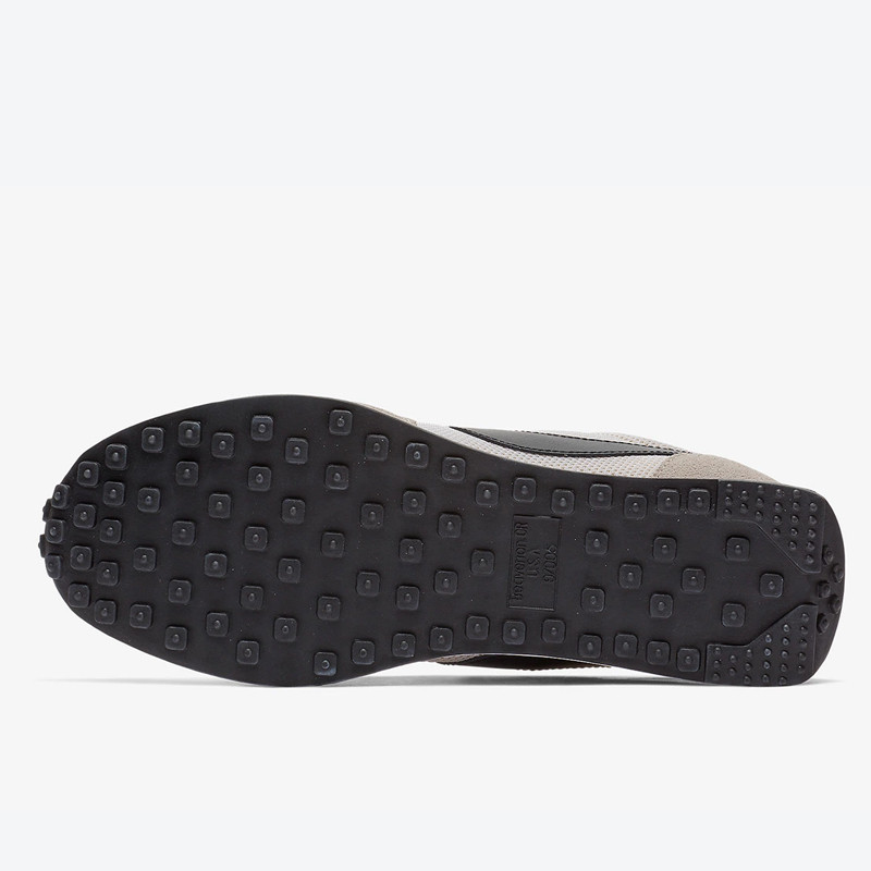 SEPATU SNEAKERS NIKE Air Tailwind 79