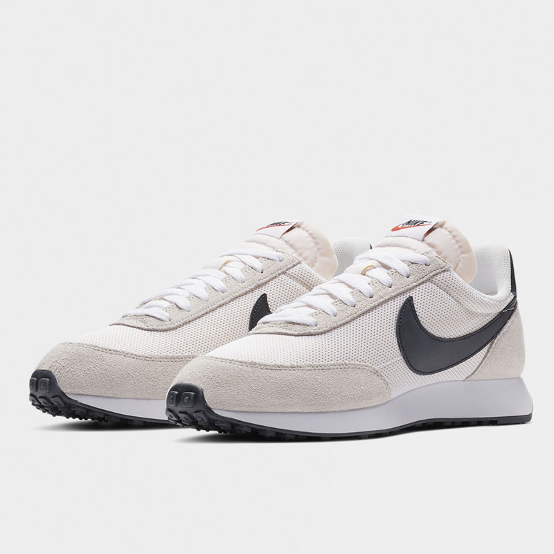 SEPATU SNEAKERS NIKE Air Tailwind 79