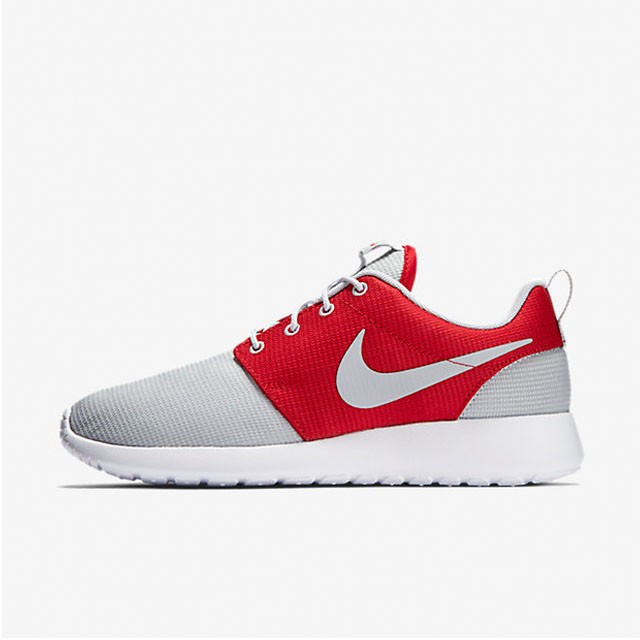 Sepatu Sneakers Nike Roshe Run Grey